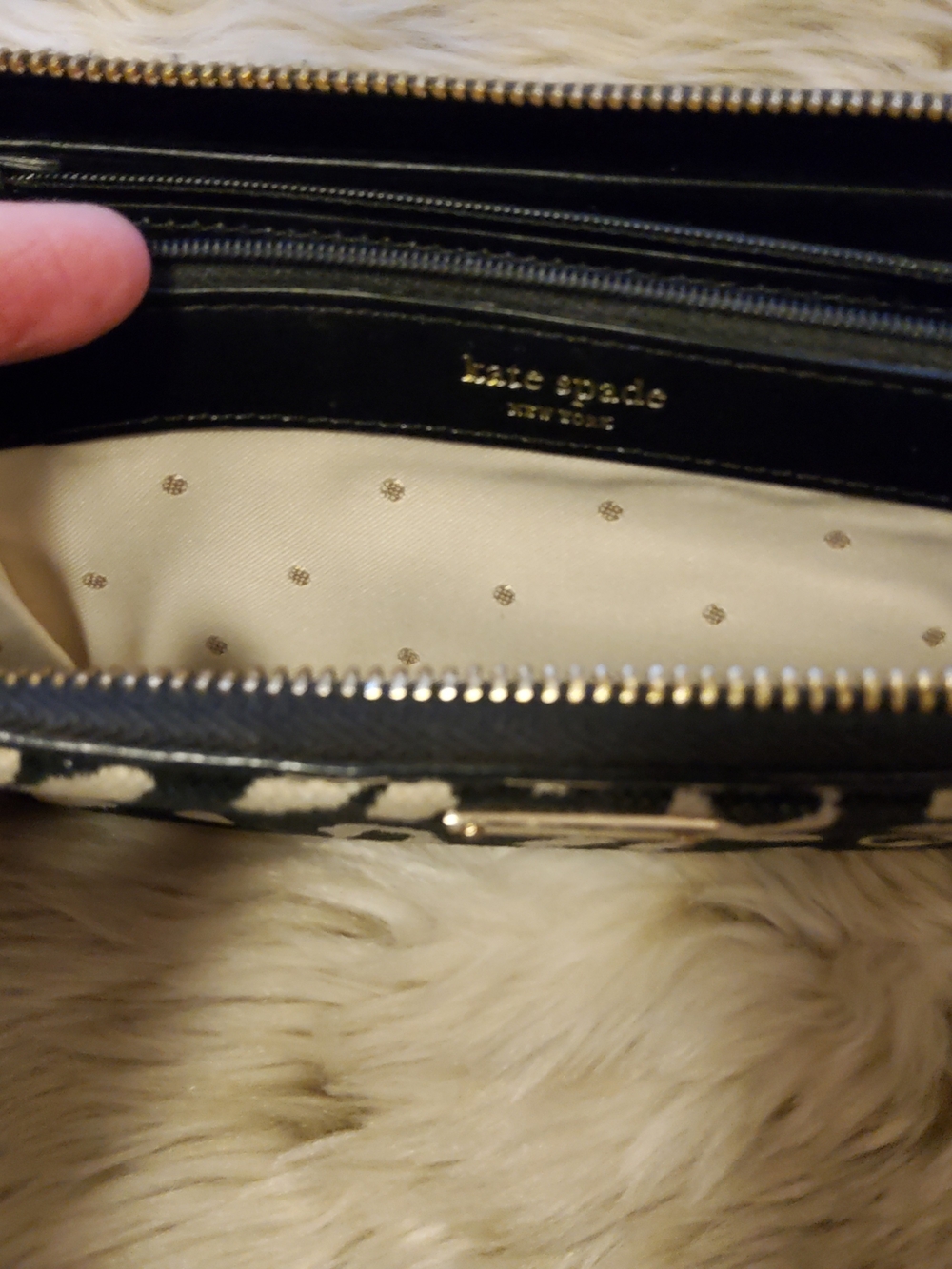 Kate Spade Black & Cream Leopard Print Lacey Wallet GUC - Picture 3 of 10